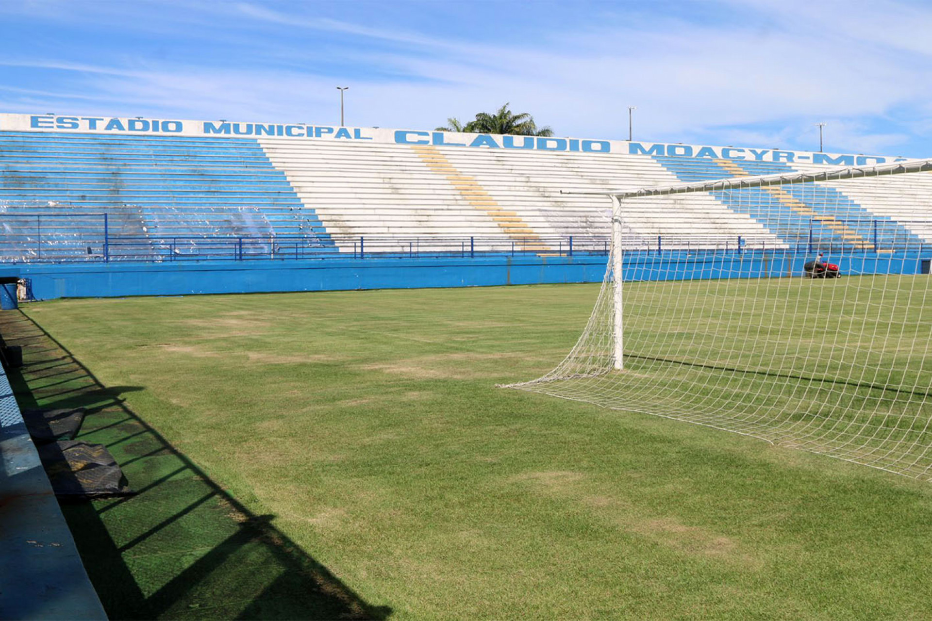 Macaé enfrenta o Petrópolis no Moacyrzão em busca do G-4