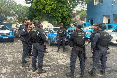 PM realiza operações contra tráfico de drogas em comunidades da Zona Norte