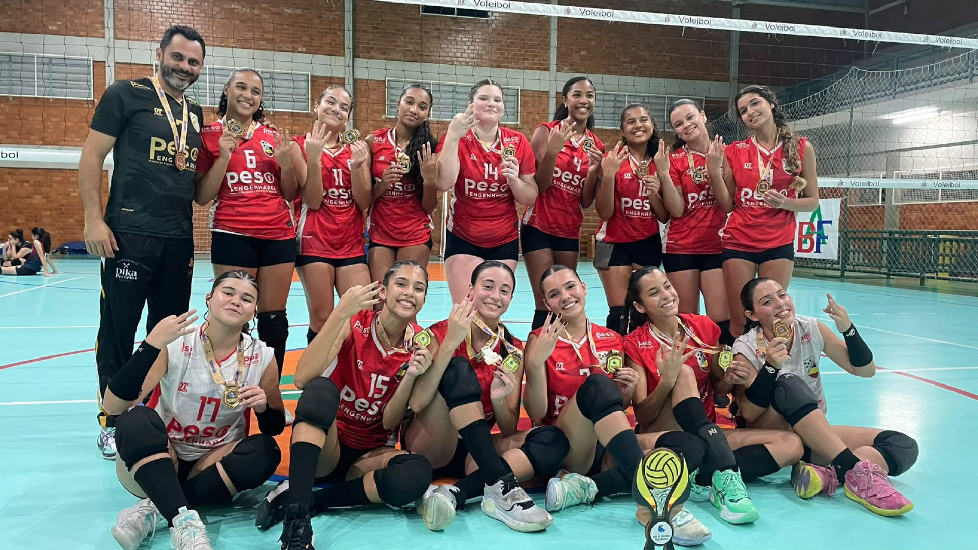 Vôlei feminino de Paty do Alferes conquista tricampeonato na Liga do Vale do Café