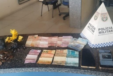 Homem com tornozeleira eletrônica é preso por tráfico em bar de Valença