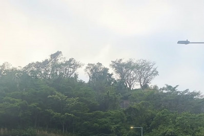 Carro capota na Transolímpica e motorista é socorrido