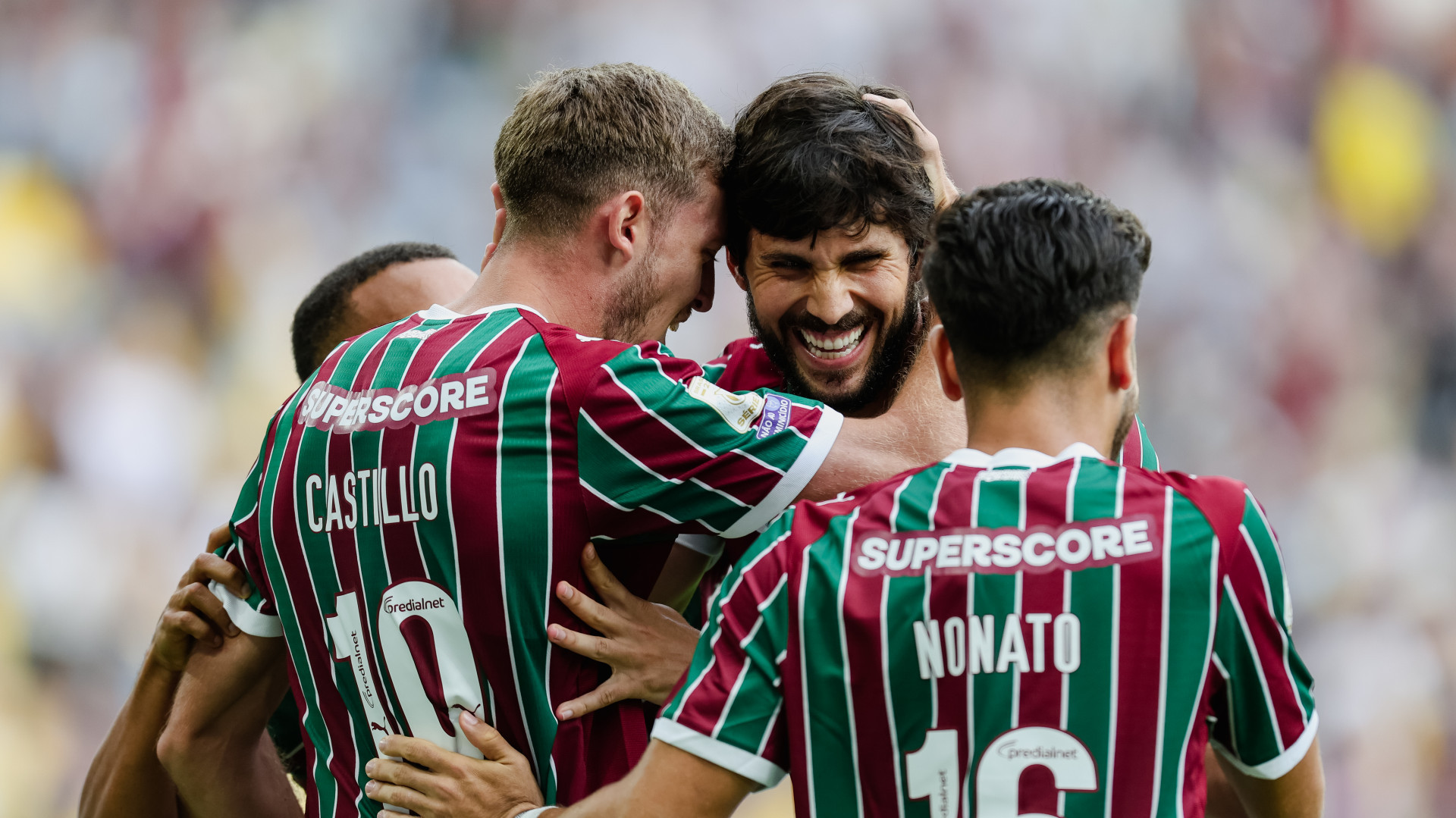 Jogadores do Fluminense comemoram o gol de Castillo - Marcelo Gon&ccedil;alves/Fluminense
