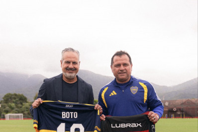 Boca Juniors treina no CT do Flamengo antes de decisão com Vasco