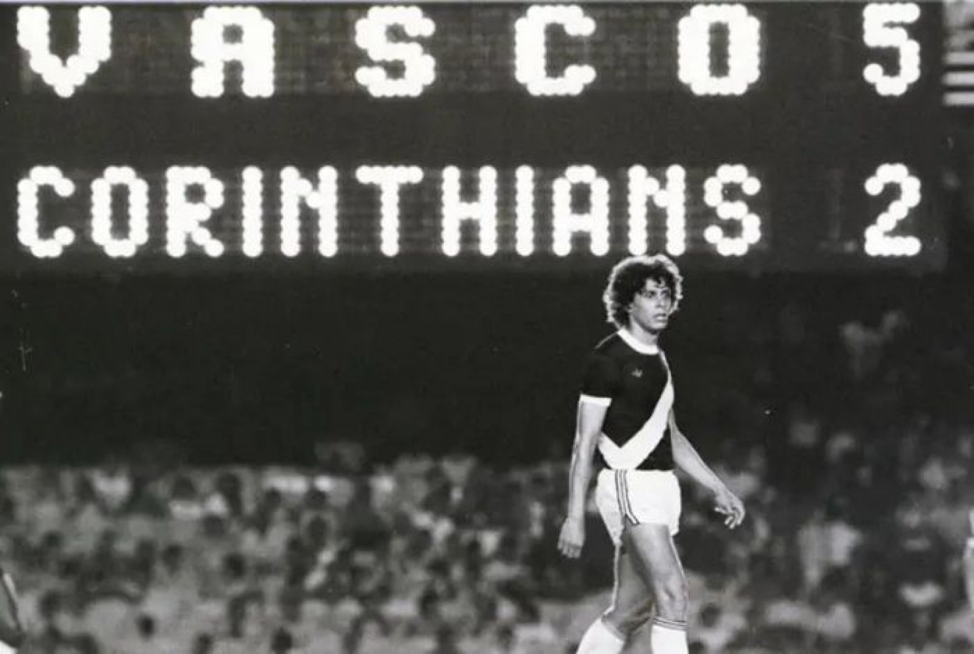 Maracanã foi palco do retorno de Roberto Dinamite ao Vasco, em 1980 - Reprodução