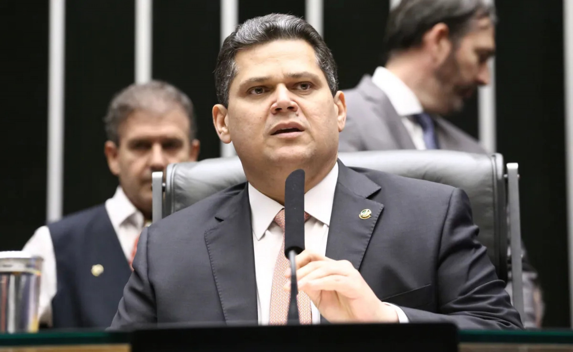 Alcolumbre não deve pautar PEC da Segurança Pública antes da eleição