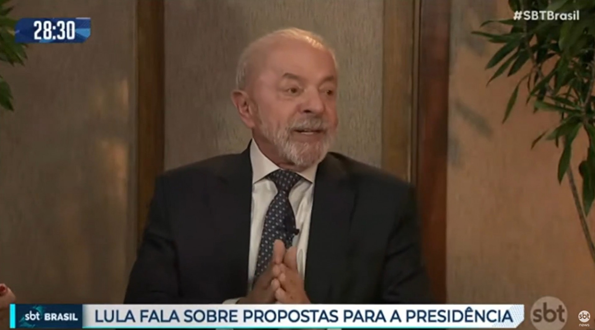 Lula promete transporte gratuito aos fins de semana e escala 5x2