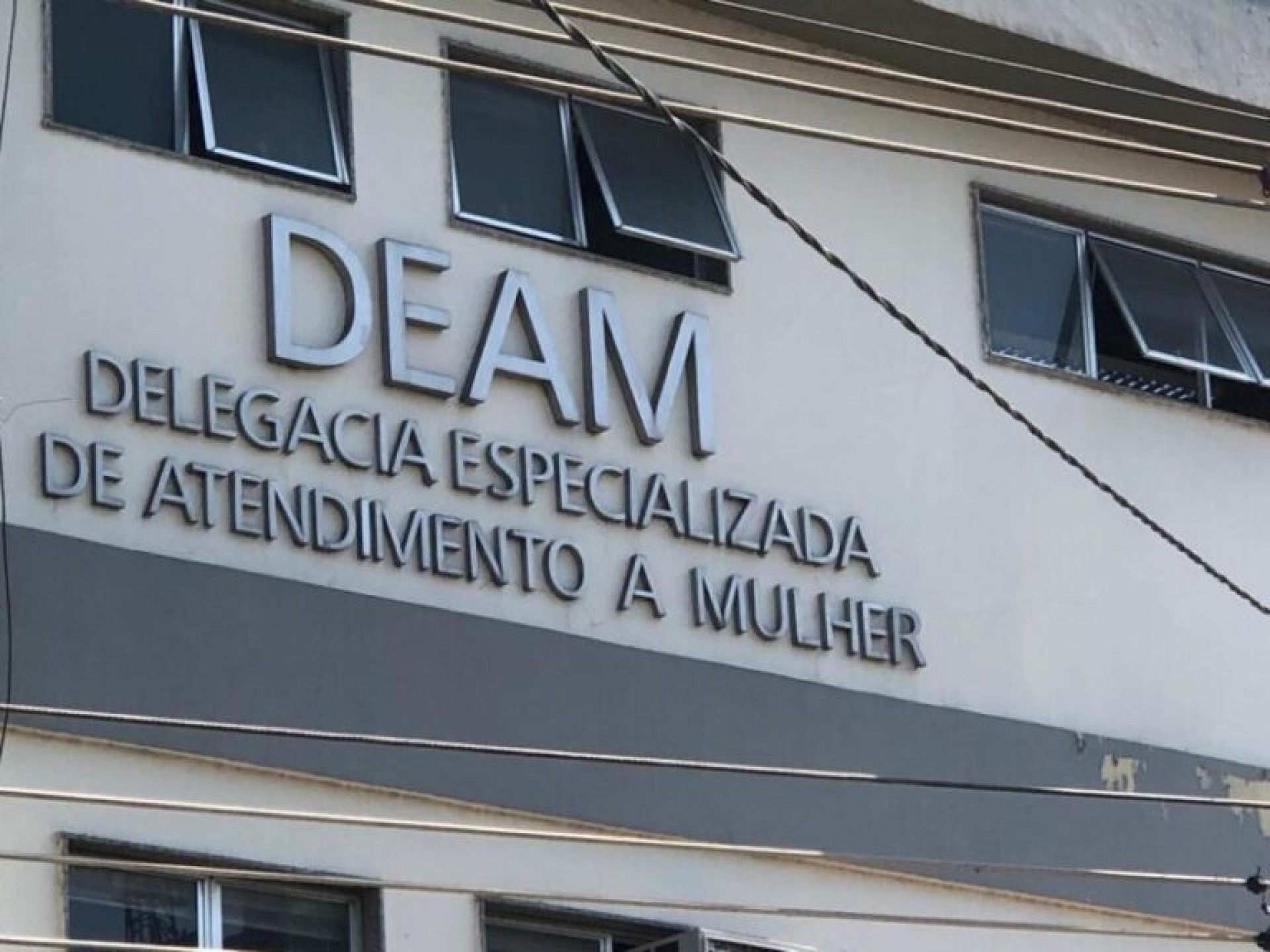 Polícia Civil prende homem por tentativa de feminicídio em Volta Redonda
