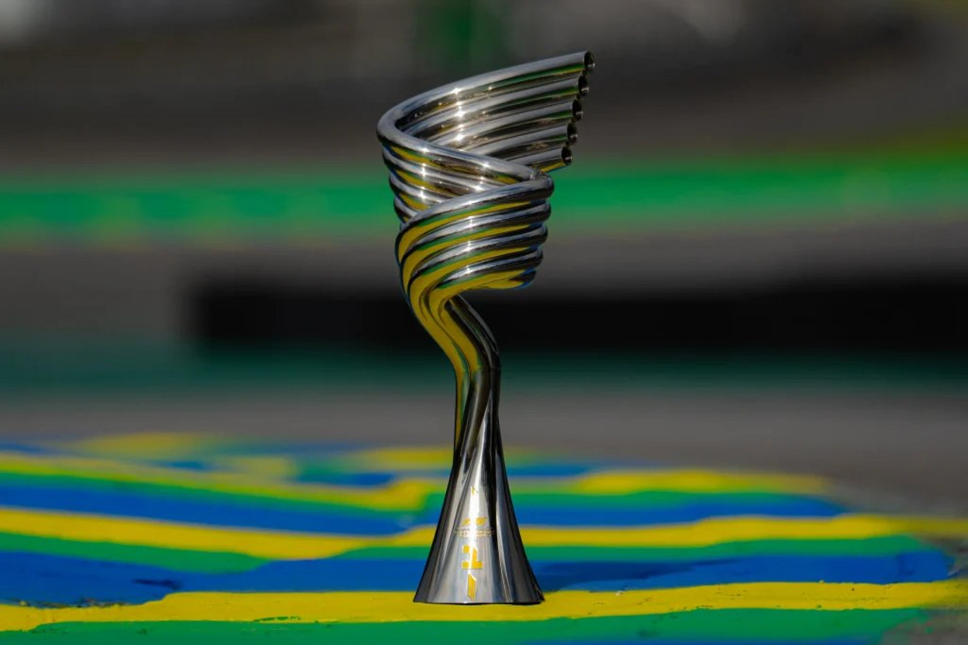 F1: GP de SP revela troféu da corrida inspirado em som dos carros