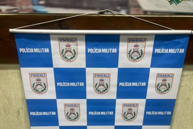 Polícia apreende pistola, munições e drogas no distrito de Barra do Piraí