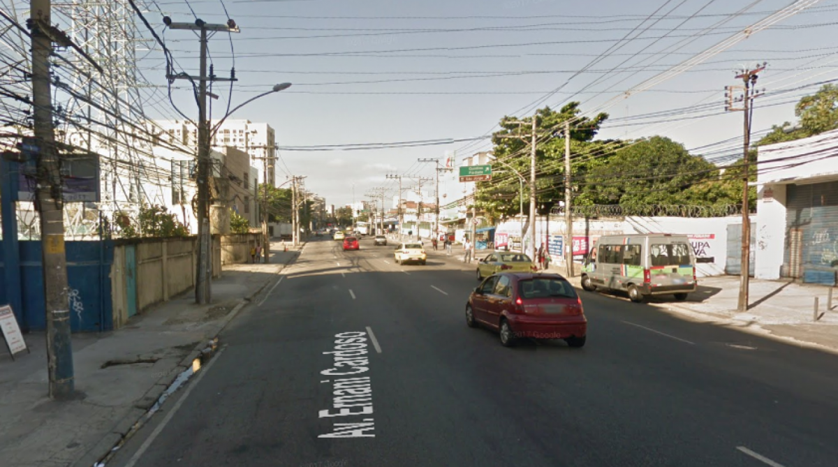 Av. Ernani Cardoso, em Cascadura, Zona Norte do Rio 