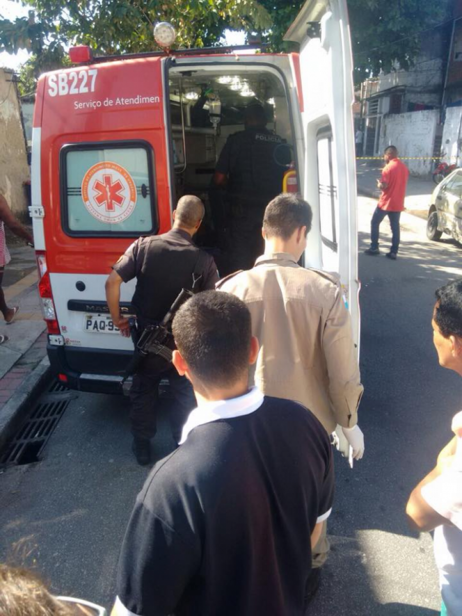 Perseguição policial termina com bandido baleado em Cascadura