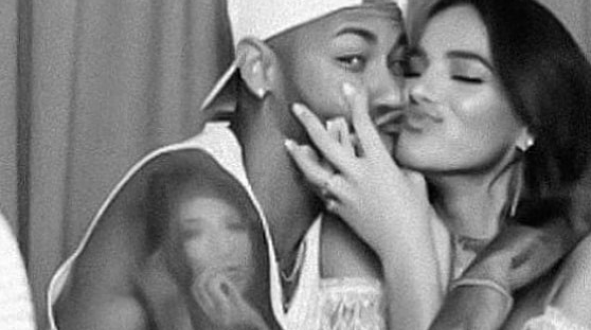 Bruna Marquezine e Neymar se divertem na festa de aniversário da atriz - Reprodução Internet