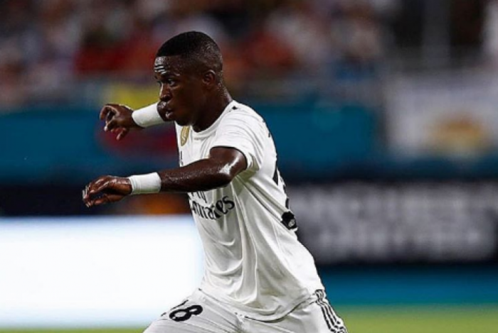 Ap&oacute;s show de Rodrygo, jornais espanh&oacute;is pressionam Vinicius Junior no Real Madrid
