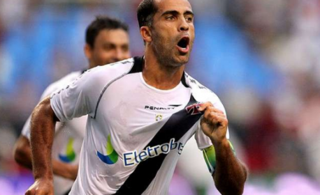 Vasco tem até duas semanas para pagar dívida milionária com Felipe