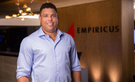 Ronaldo teria superado donos do Liverpool em concorrência para comprar o Cruzeiro