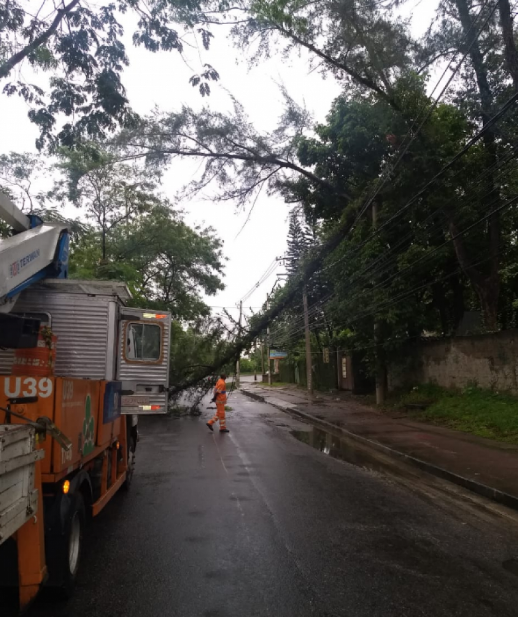 Equipes atuando em Muzema