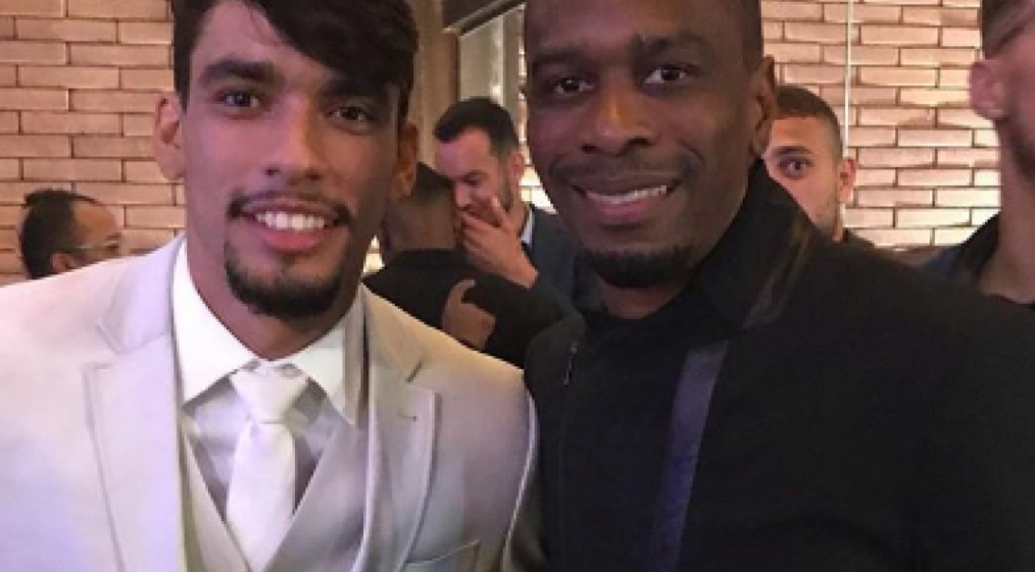 Lucas Paquetá se casa e elenco do Flamengo comparece em peso
