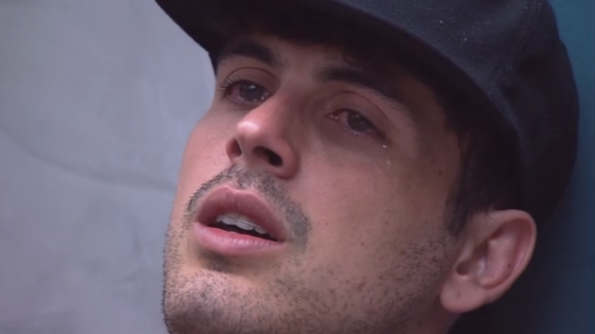 Maycon chora após ser chamado de feio por Paula