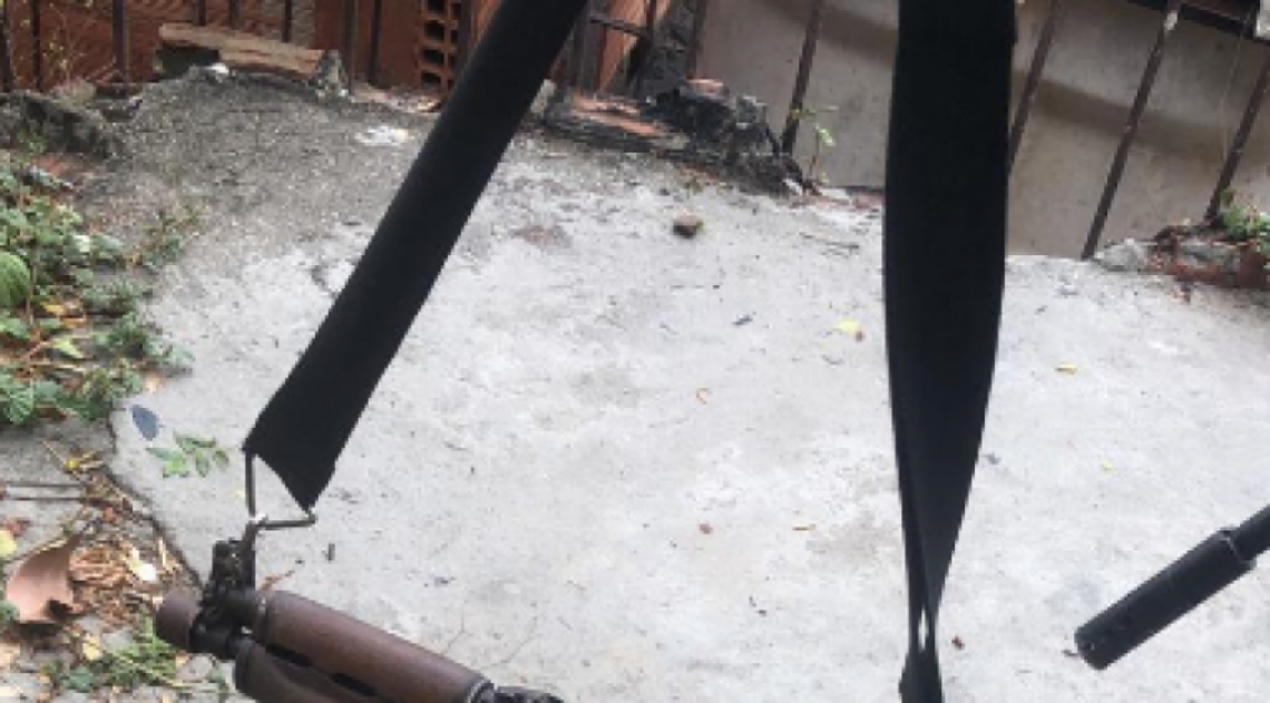 Na ação, um fuzil AK-47 foi apreendido - Reprodução