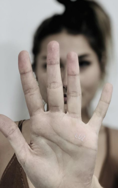 Sasha faz nova tatuagem na palma da mão. - Reprodução/Instagram