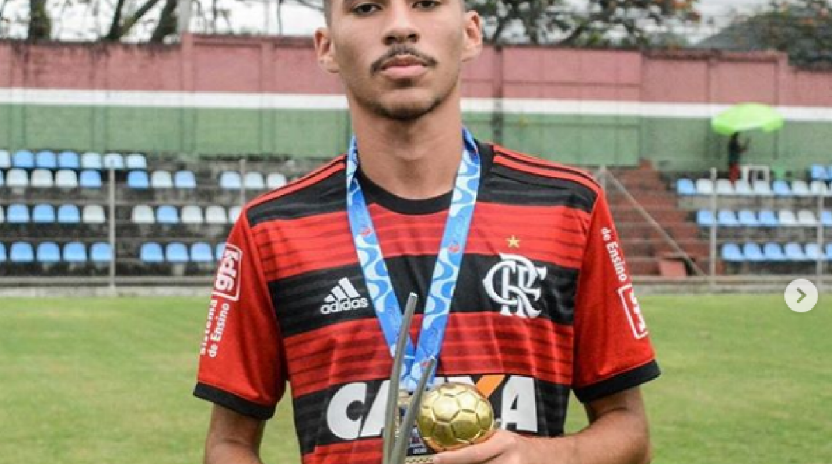 Rykelmo de Souza Vianna, conhecido como Bolívia, 16 anos