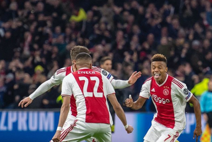 Com grande atua&ccedil;&atilde;o de brasileiro, Ajax goleia por incr&iacute;veis 13 x 0