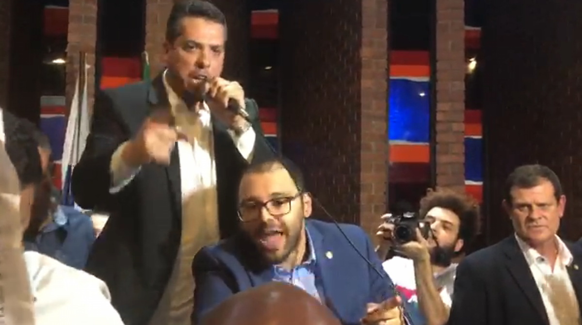 Audiência pública destinada a discutir o projeto de lei que extingue as cotas raciais na Uerj acabou em confusão - Reprodução vídeo 