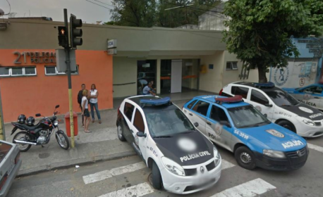 Homem é acusado de tentar matar mulher e filha à marteladas