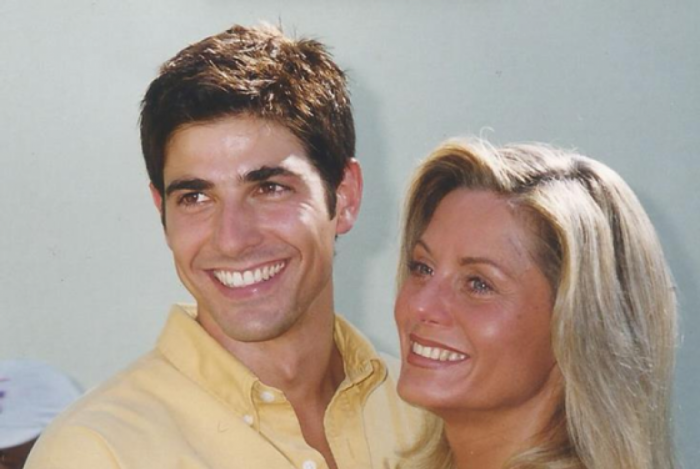Reynaldo Gianecchini e Vera Fischer na novela 'Laços de Família' - Reprodução