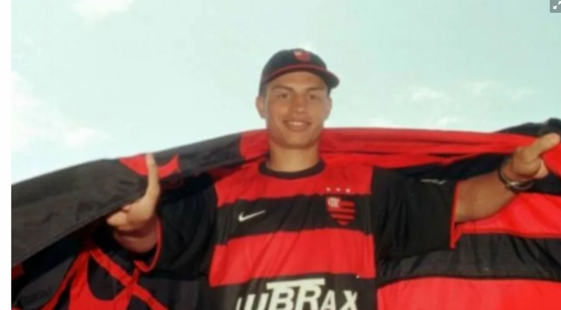 Destaque do título da Libertadores do Palmeiras, Alex chegou ao Flamengo, após passagem apagada na Itália. O canhoto decepcionou e pouco jogou com a camisa rubro-negra