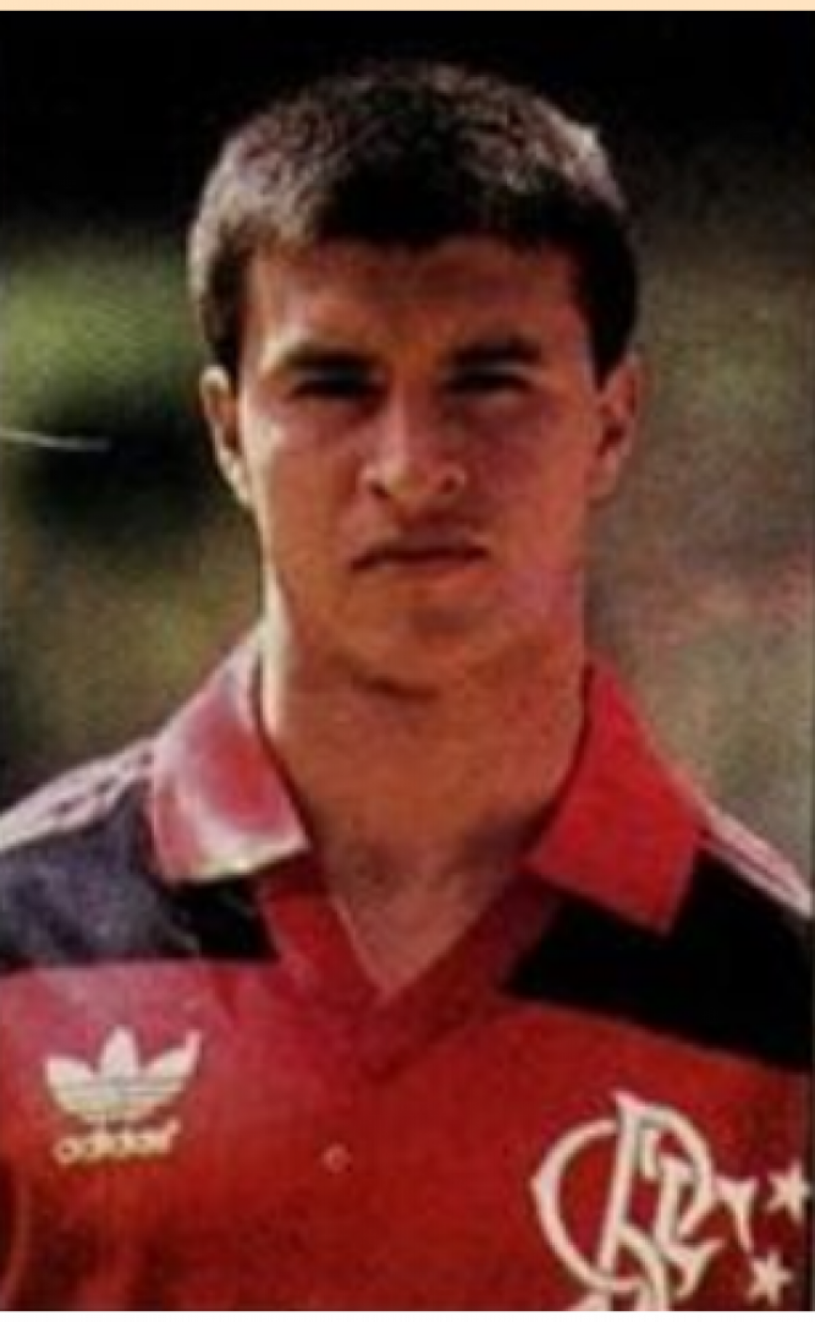 Campe&atilde;o do mundo em 1986, o jogador Claudio Borghi chegou ao Flamengo no fim dos anos 80 com status de craque. Por&eacute;m, sua passagem pelo clube carioca foi decepcionante