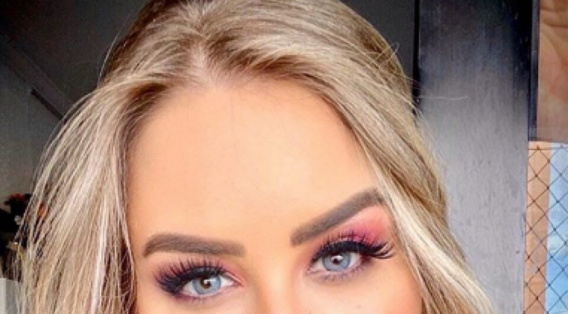 Patrícia Leitte de olhos azuis - Reprodução / Instagram