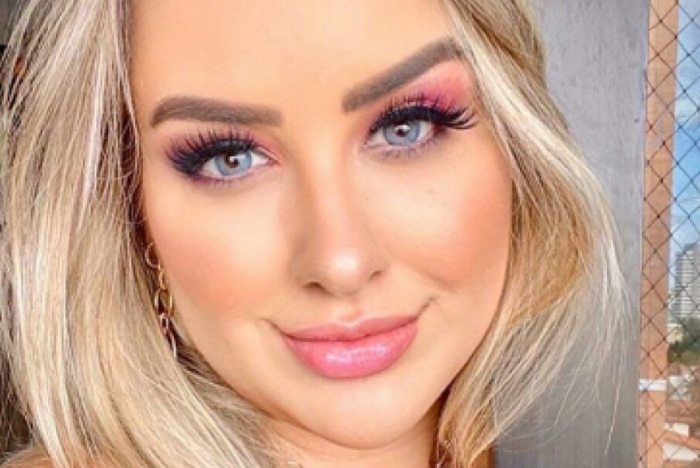 Ex-BBB Patr&iacute;cia Leitte aparece com olhos azuis e surpreende seguidores