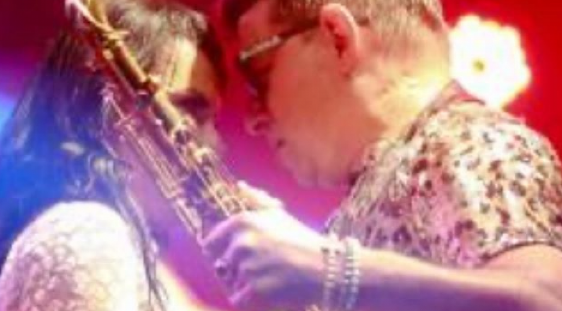 Gretchen se declara ao namorado Esdras de Souza