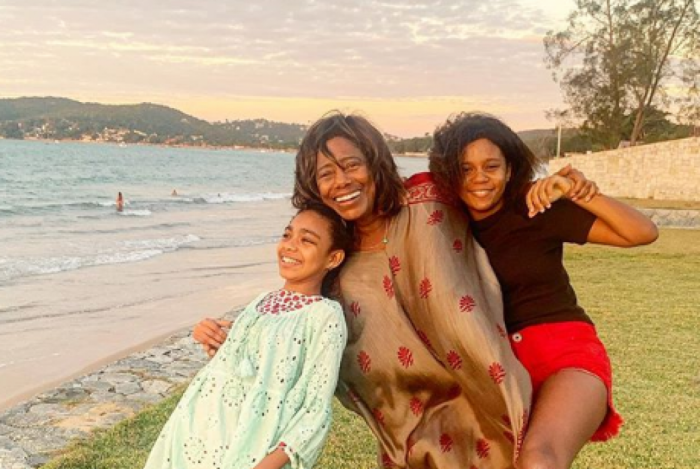 Gloria Maria e filhas - Reprodução / Instagram