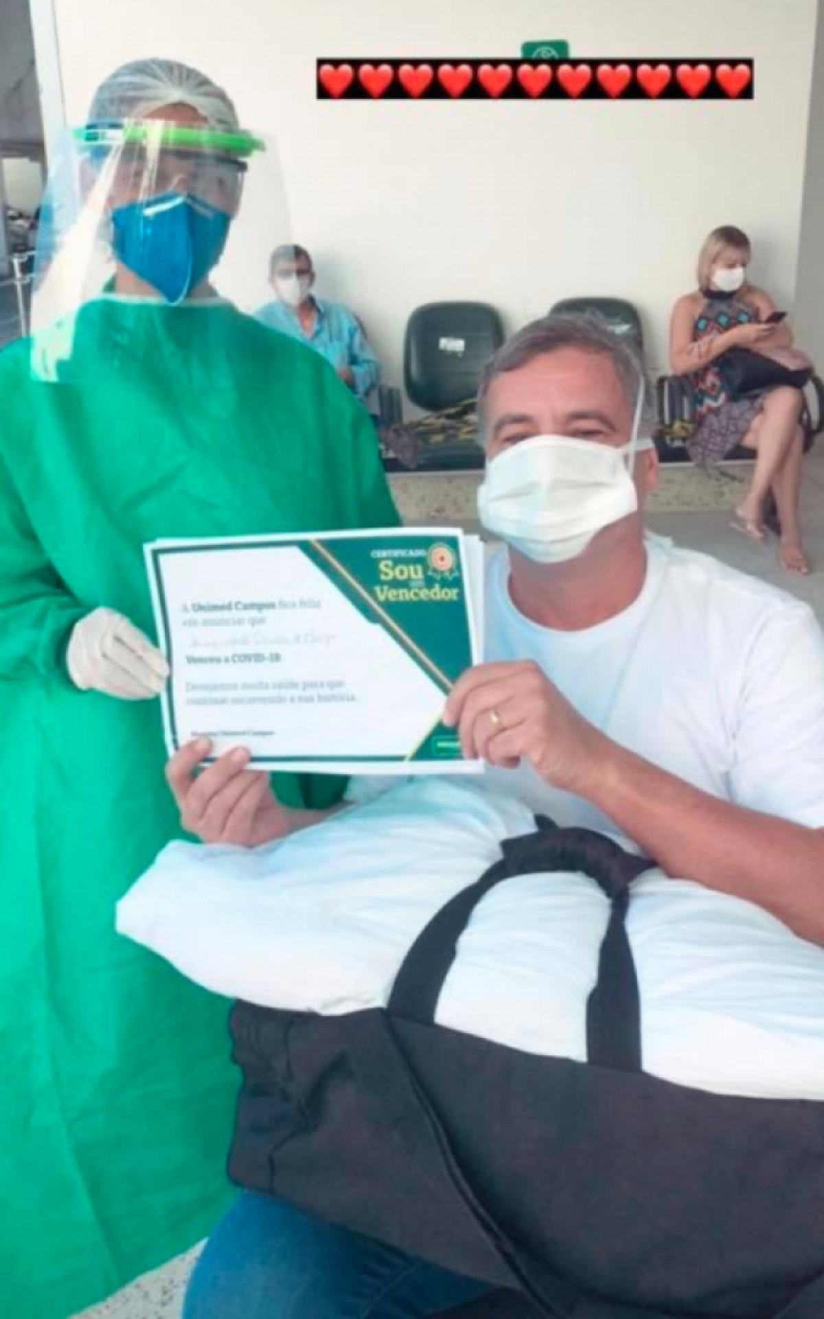 O vereador de Campos Luiz Alberto Neném recebeu alta depois de seis dias internado para tratamento da covid-19 - Reprodução da internet