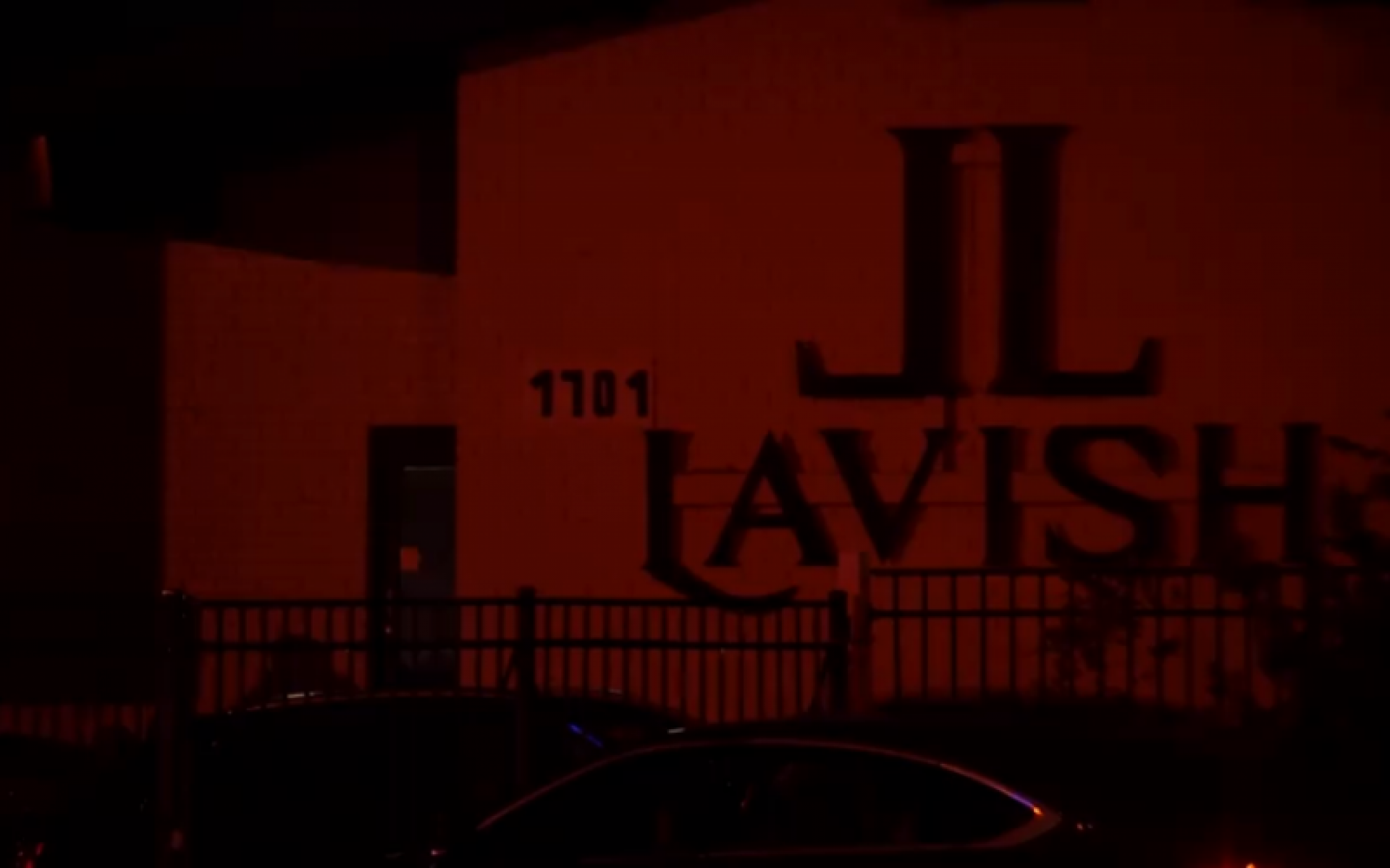 Tiroteio em boate nos EUA deixa dois mortos e oito feridos