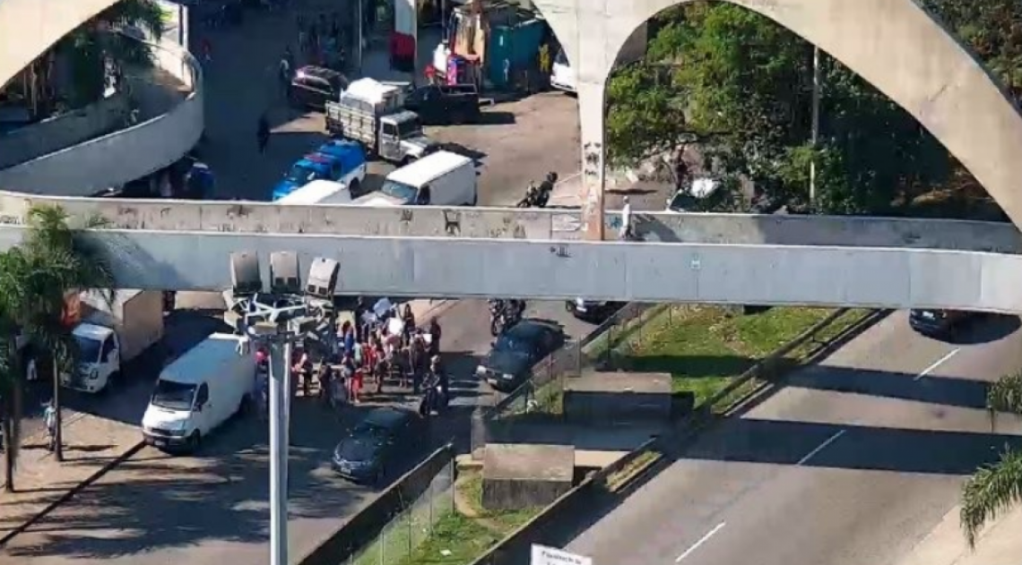 Manifestação na Rocinha - Reprodução / Twitter