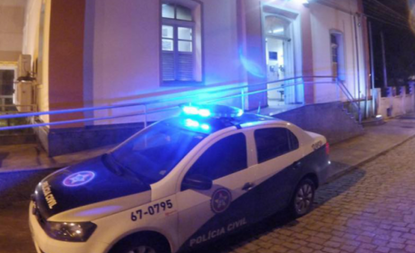  Mulher furta  idosa de 88 anos em Bacaxá