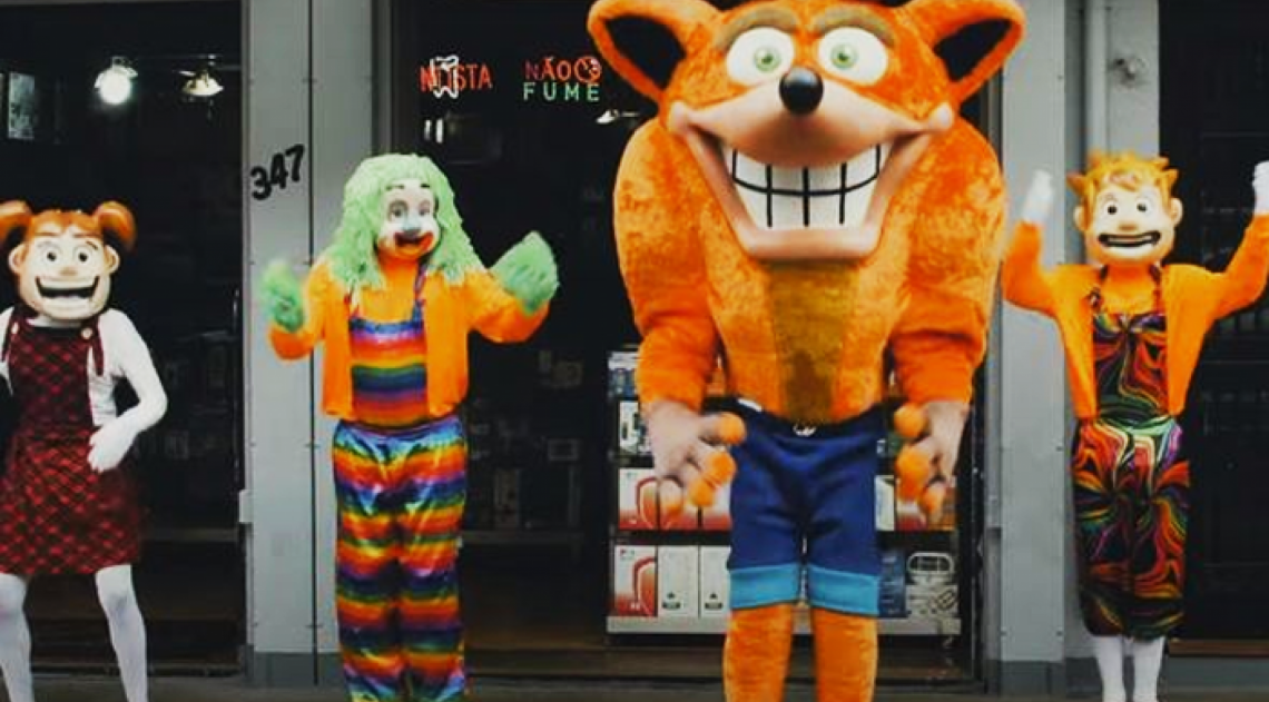 Protagonista dança com Carreta Furacão em nova propaganda de Crash Bandicoot 4
 - Reprodução