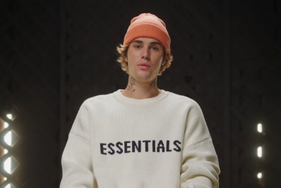 Justin Bieber testa positivo para covid-19 e adia show