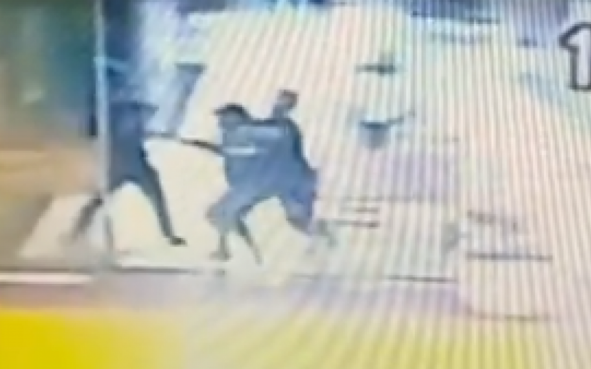 Novas imagens mostram outro ângulo de crime no Carrefour