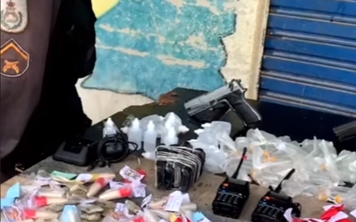 Polícia Militar prende quatro criminosos e apreende pistolas em Meriti - Reprodução/ 21º BPM