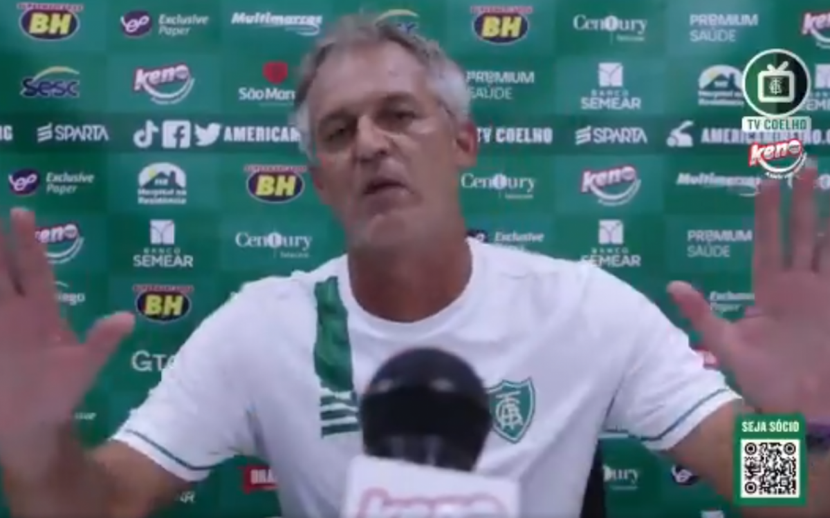 Lisca fica revoltado com erro da arbitragem na partida entre Am&eacute;rica-MG e Chapecoense