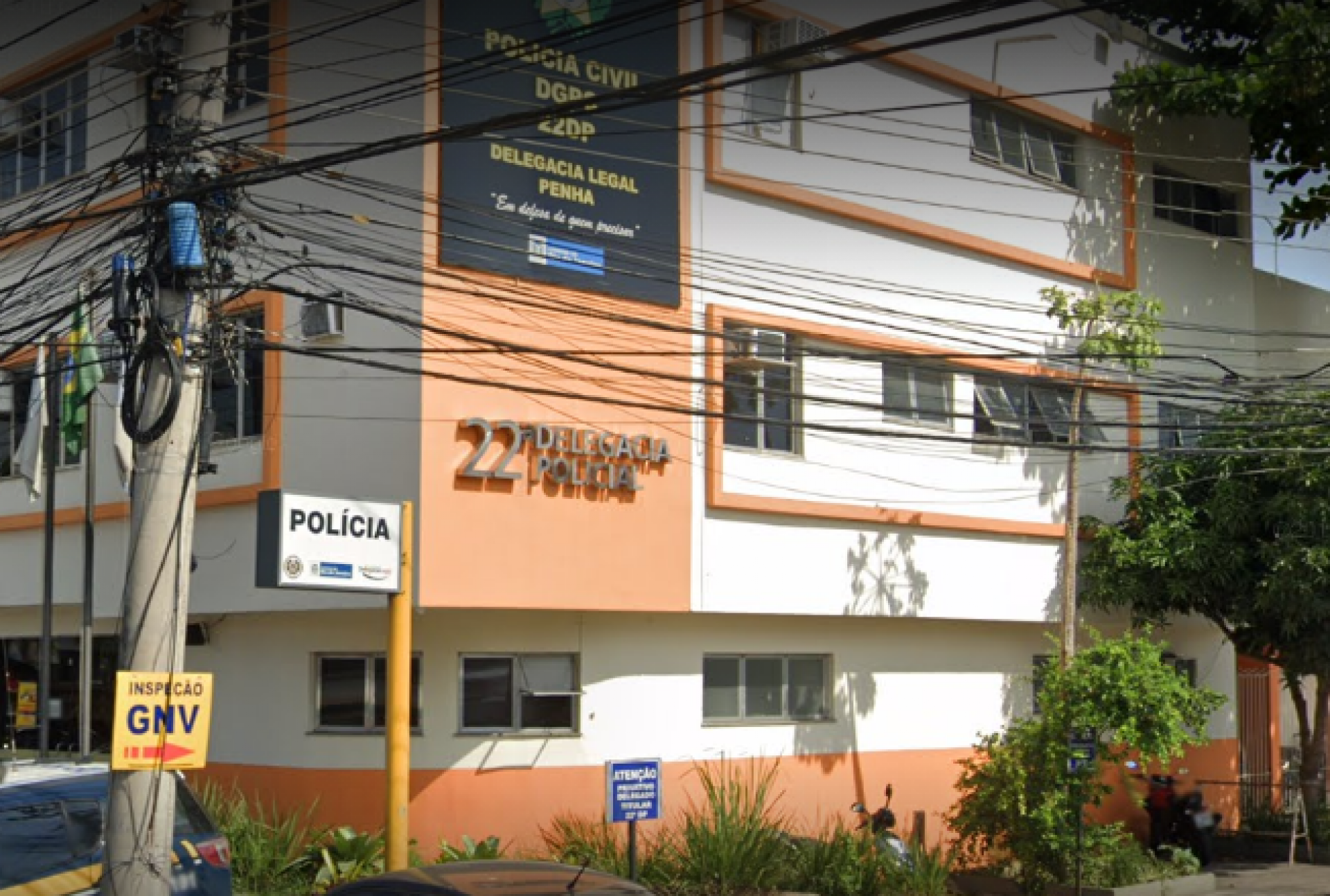 Homem &eacute; preso ap&oacute;s jogar &oacute;leo quente na ex-companheira