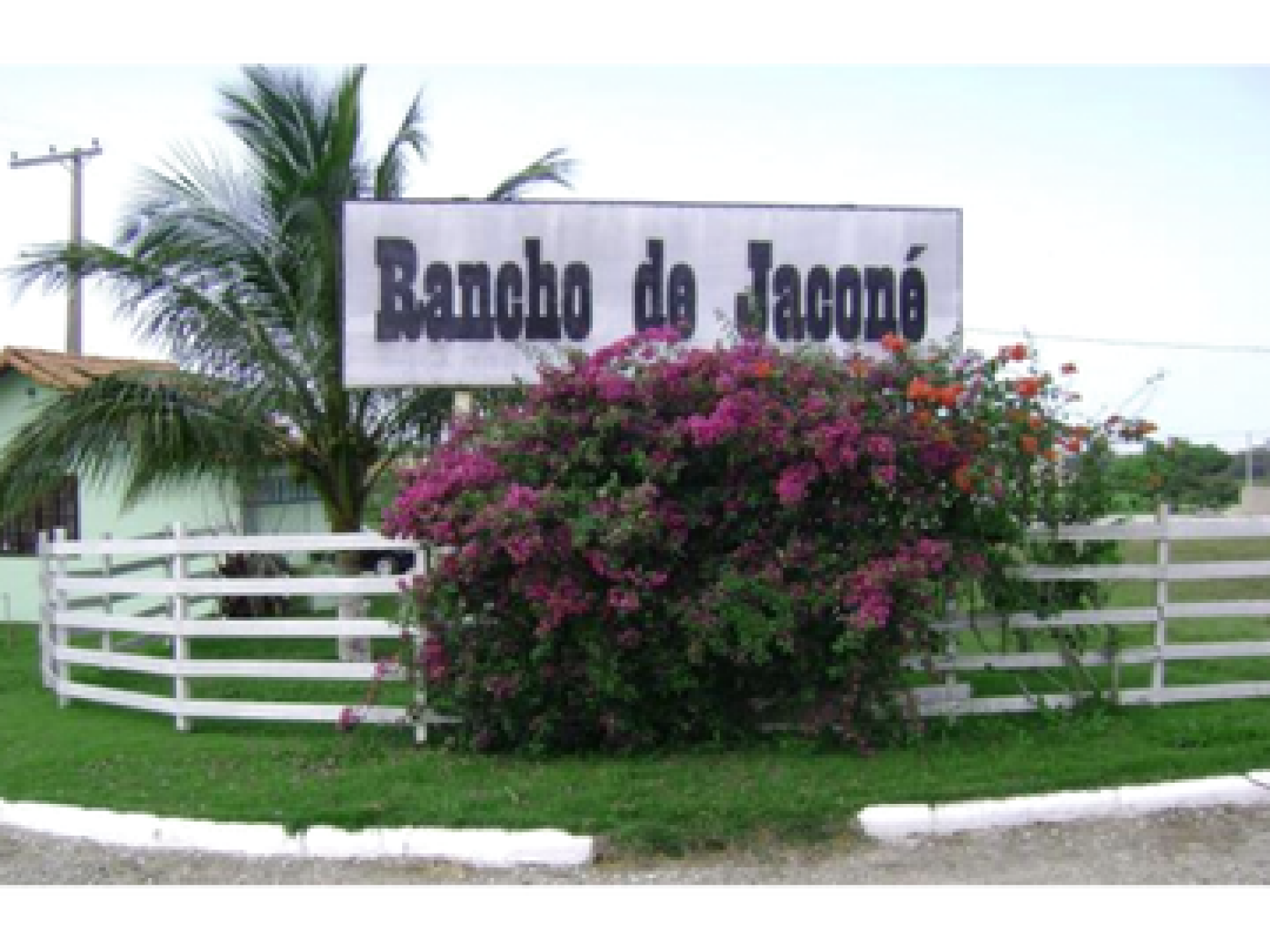 Homem &eacute; encontrado morto dentro de casa em Jacon&eacute;