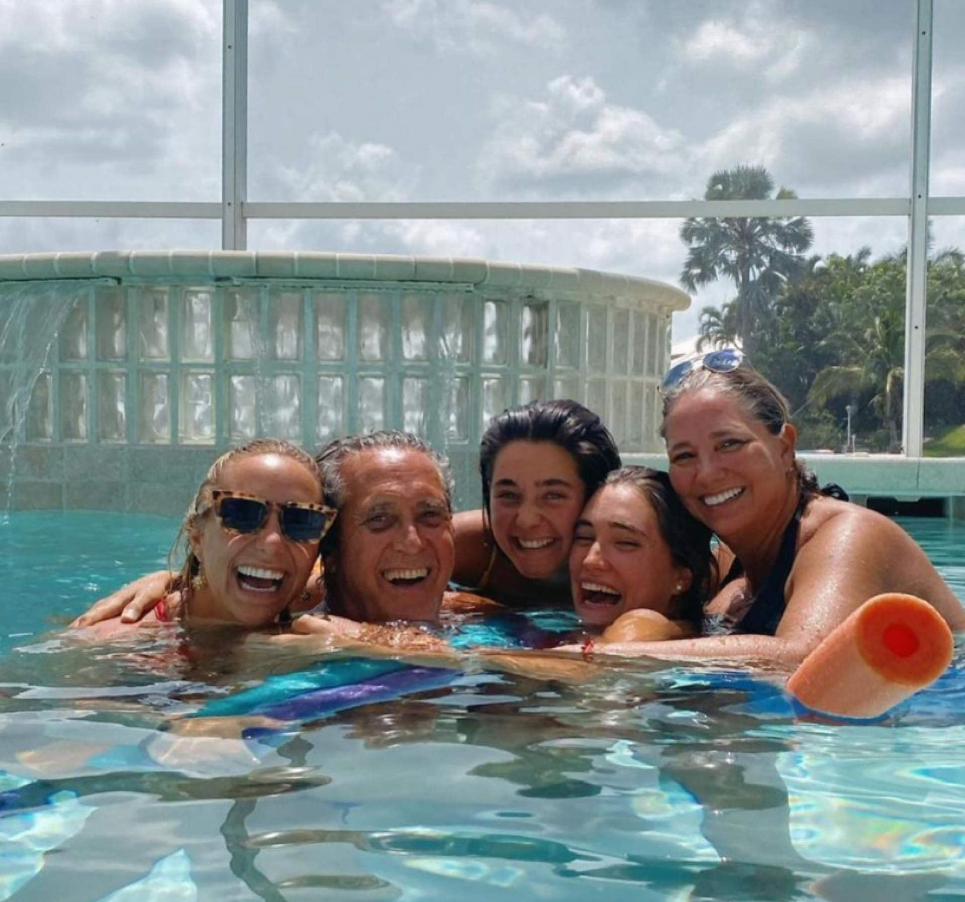 Gabriela Rivero e família - Reprodução