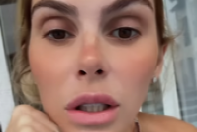 Bárbara Evans rebate críticas recebidas após postar foto de biquíni: 'Vocês são péssimas'