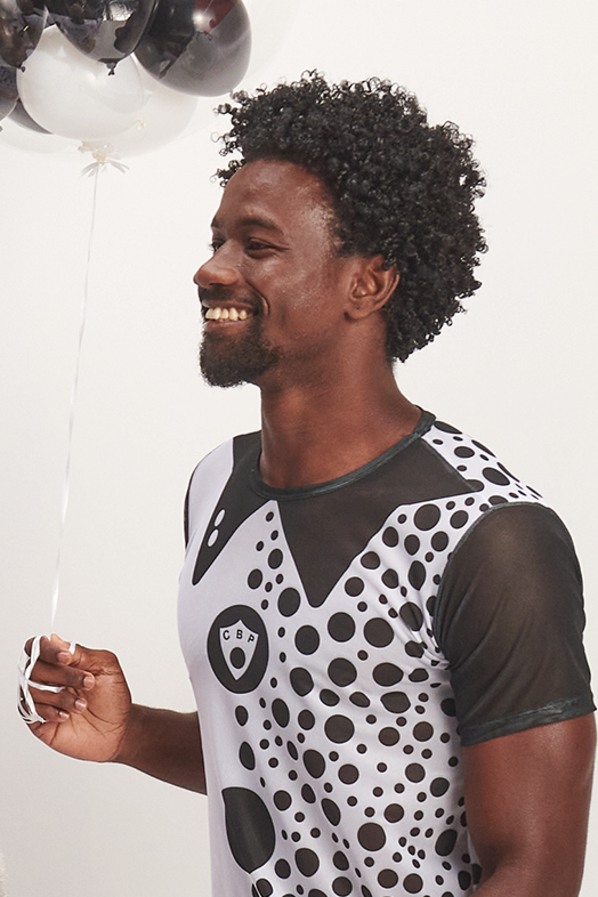 Cole&ccedil;&atilde;o de roupas do Cord&atilde;o da Bola Preta: camisa de tule