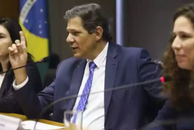 Haddad critica Guedes e fala em 'tirar granada do bolso' de servidores
